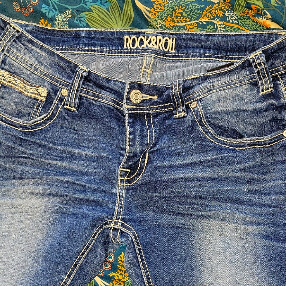 Rock & Roll Cowgirl Blue Vintage Wash Jeans
